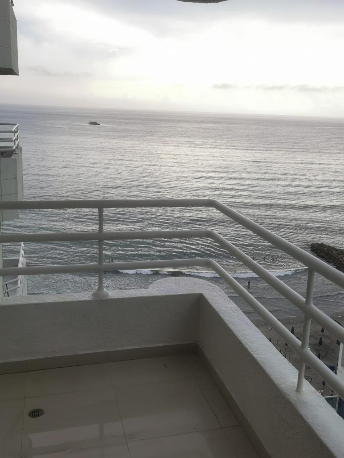 Alojamiento Frente Al Mar, Sector Bocagrande Mar Adentro 1305 * Cartagena