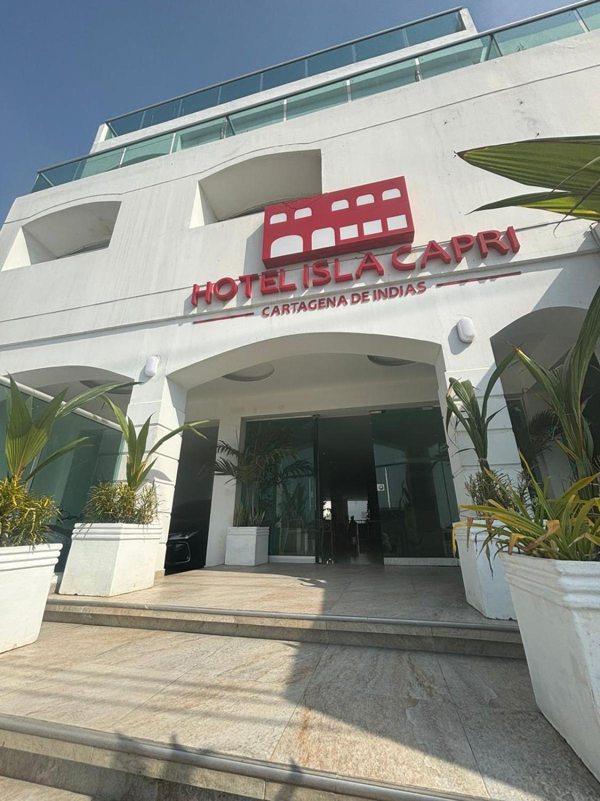 Isla Capri Hotel