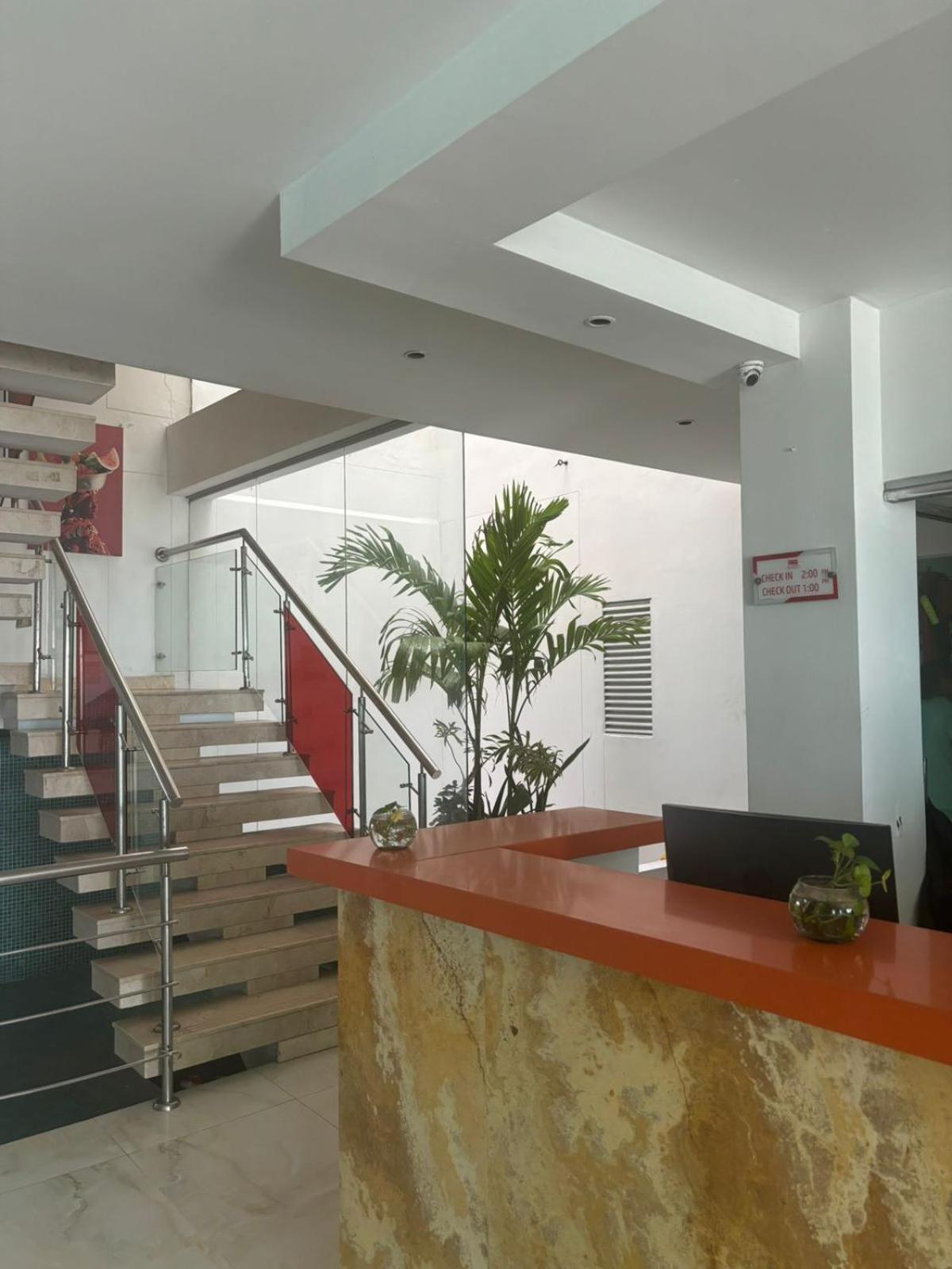 Isla Capri Hotel 3*