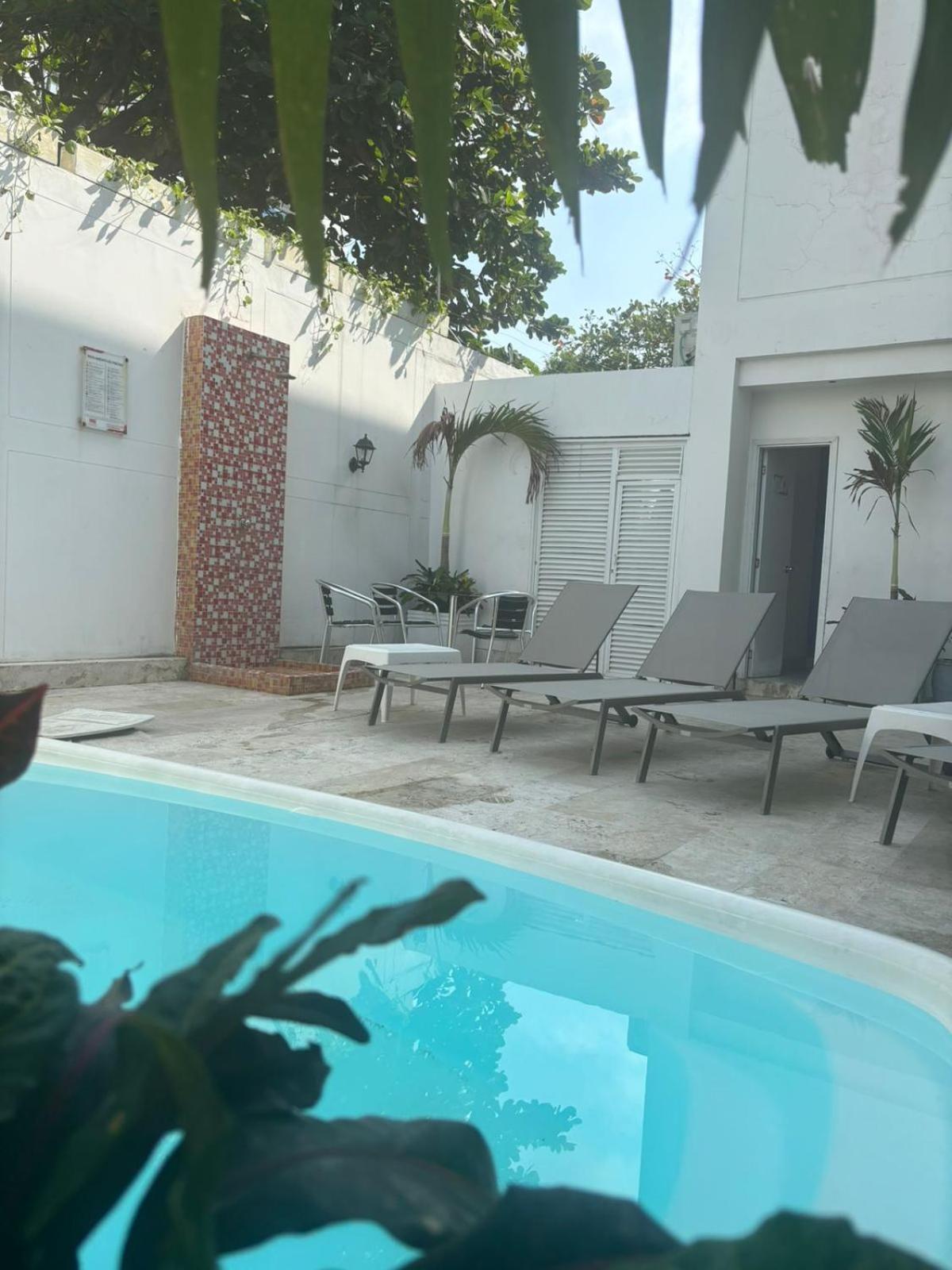 Isla Capri Hotel 3*