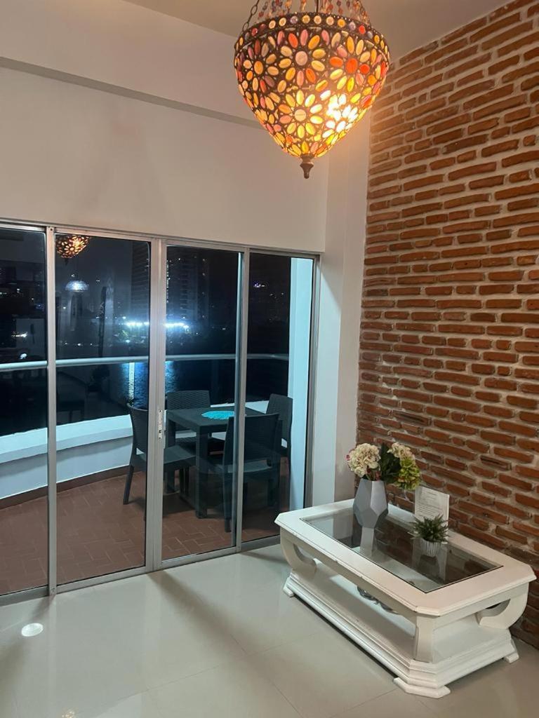 Exquisite In El Laguito * Cartagena