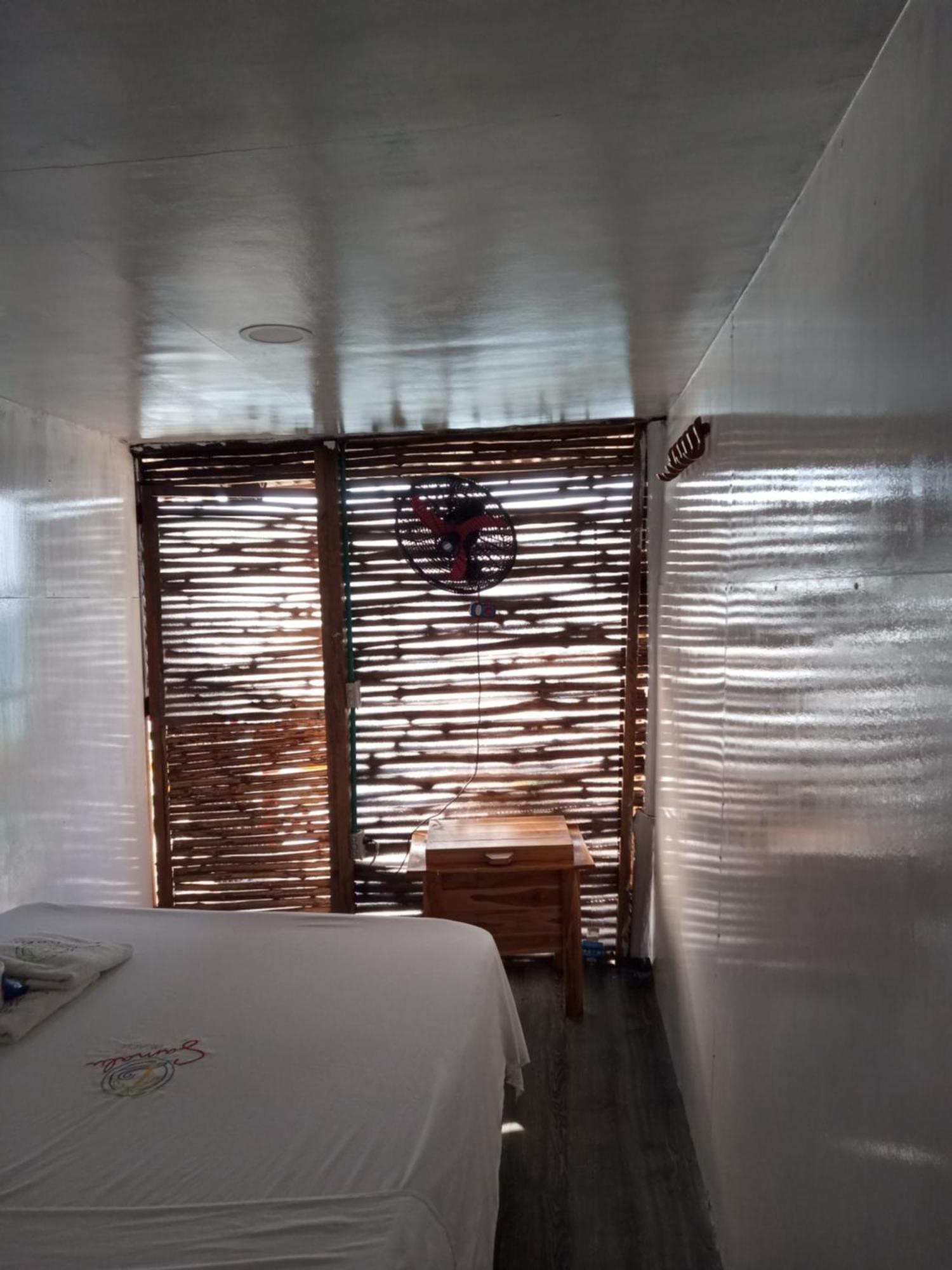 Venido Del Mar - White Baru Luxury tent *