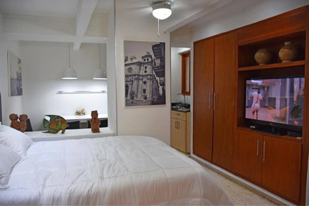 The Best Location-the Old City Gastelbondo *