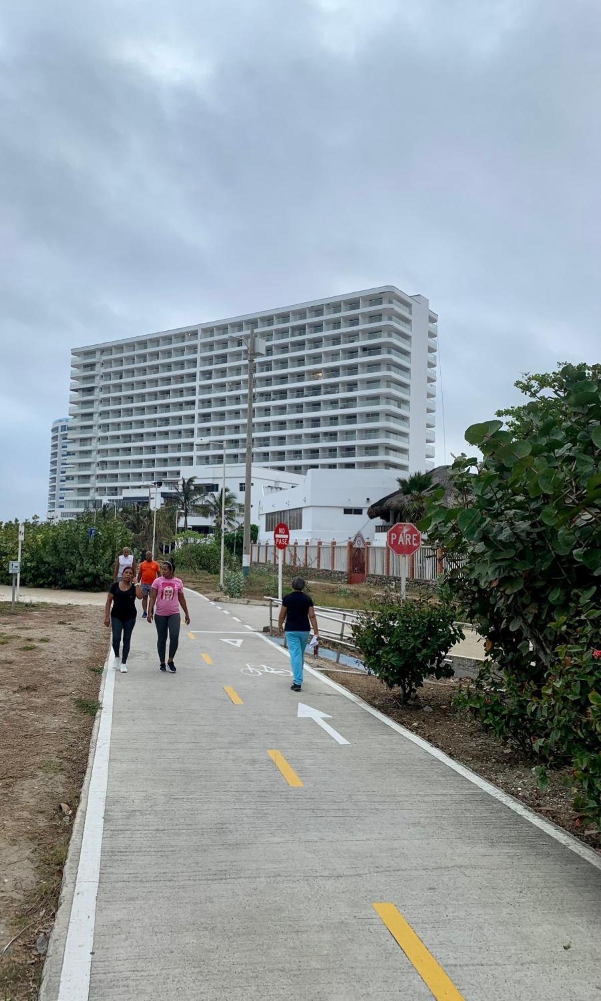 Estrena Ocean Front Cartagena