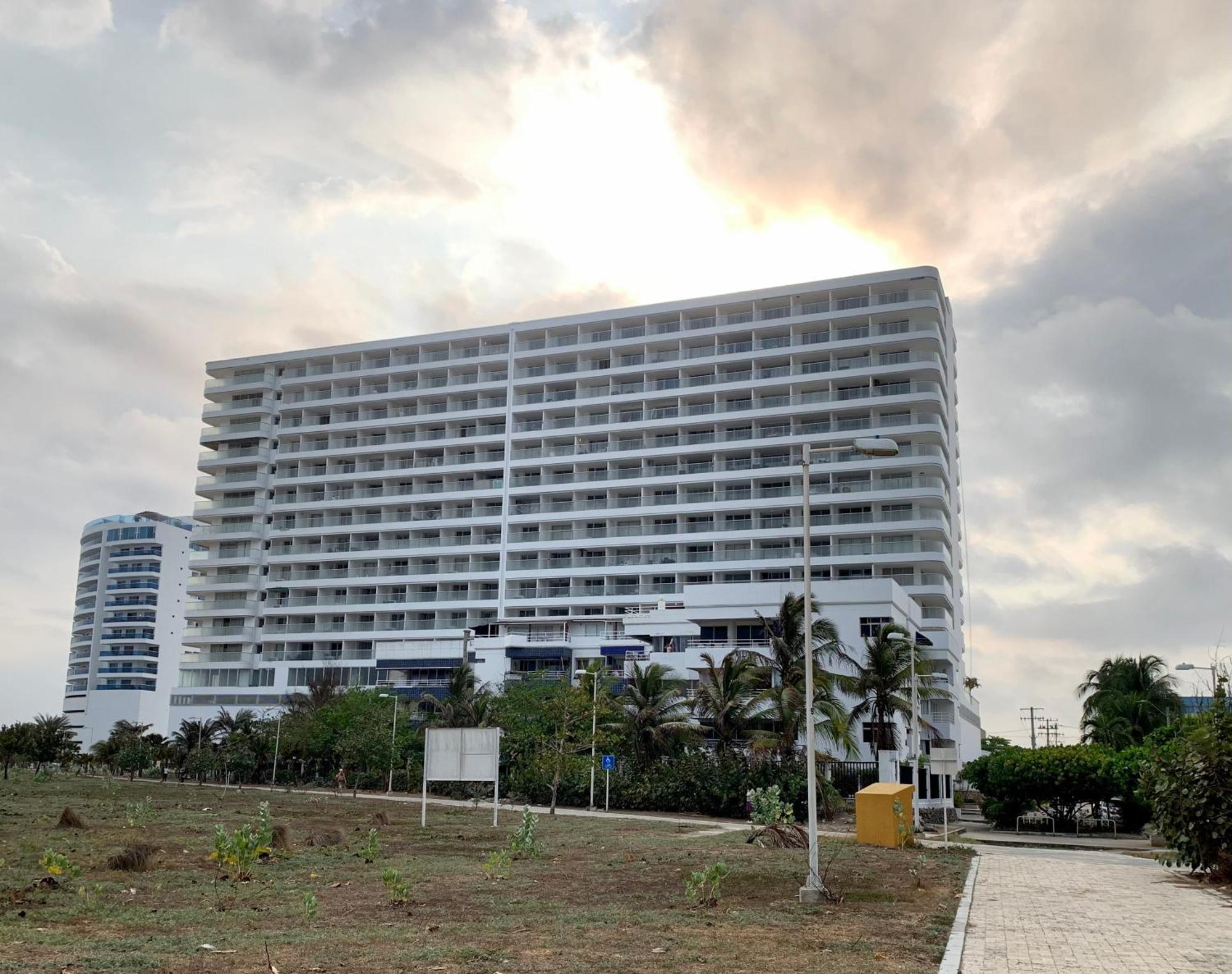 Estrena Ocean Front Apartment *