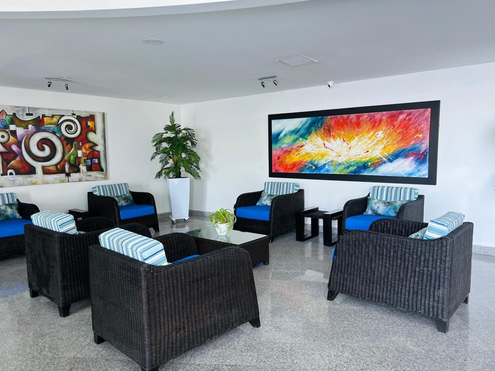 Apartamento Espectacular Bocagrande, Frente Al Mar, Con Piscina *