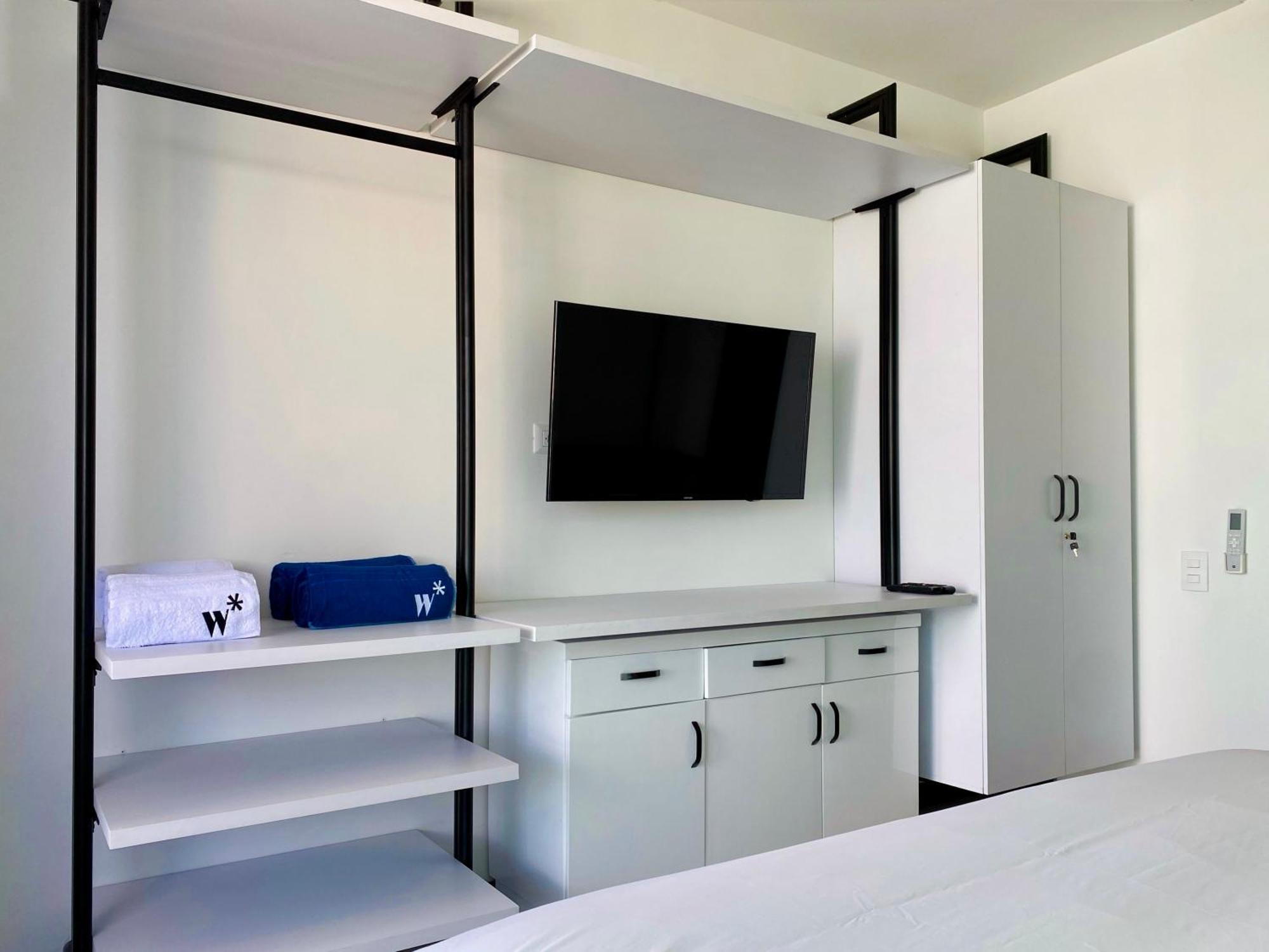 Wonderful 2br With Impressive View *