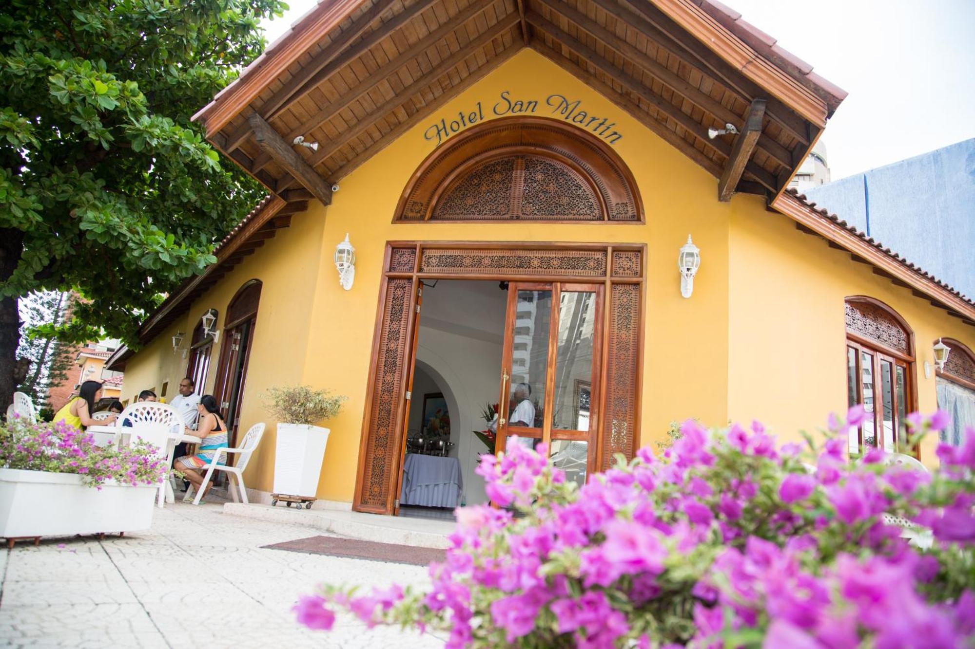 San Martin Hotel 3*