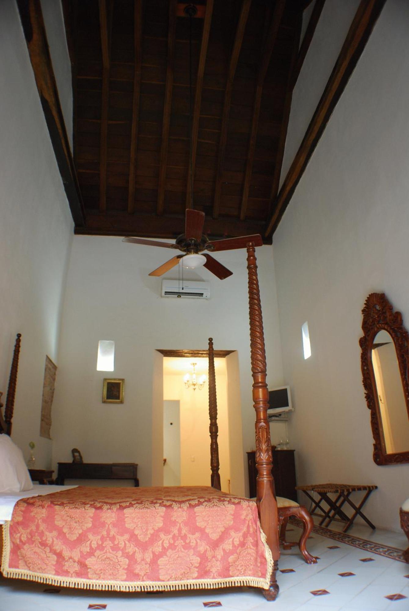 Hotel Alfiz 4*