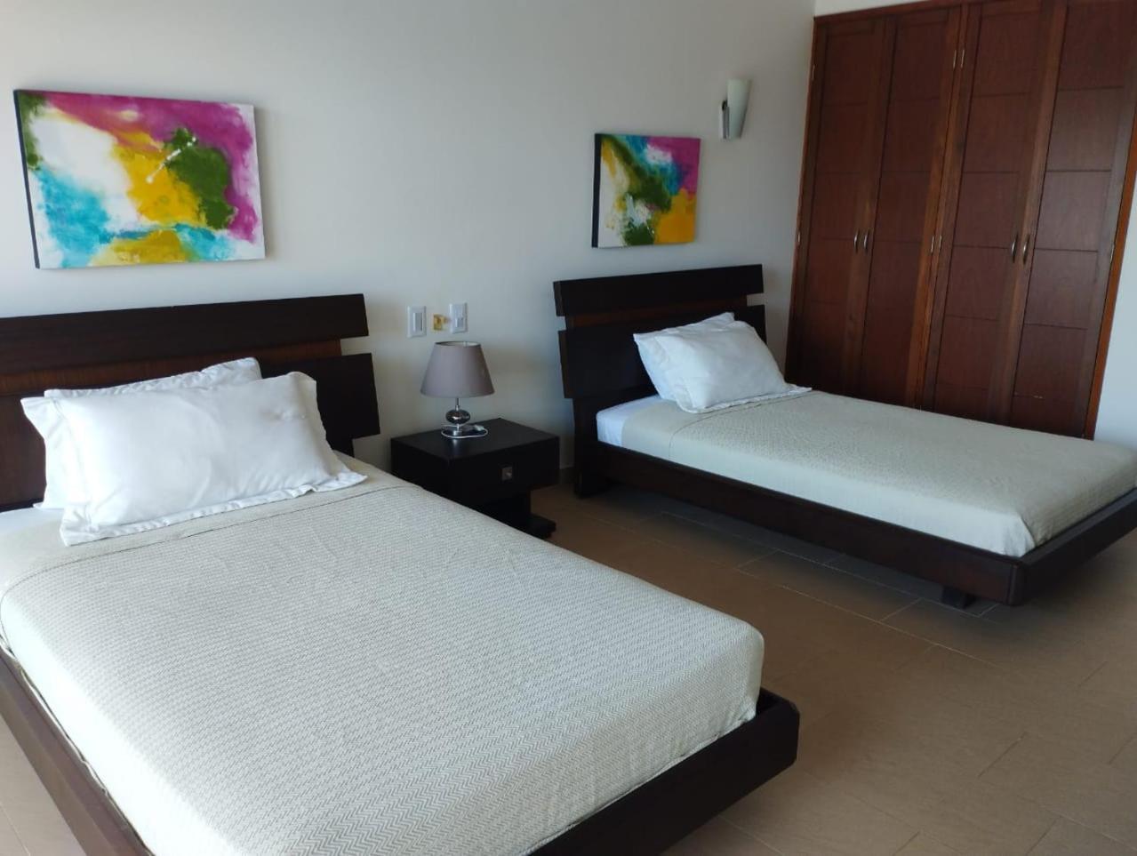 Casa Arcoiris: Espectacular Casa En Con Acceso Directo A La Playa Cartagena