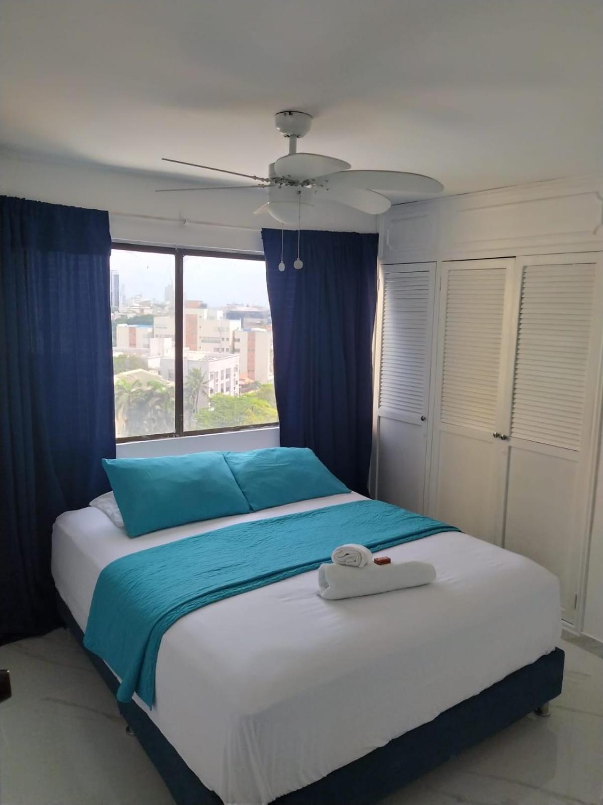 Apartamento Con Vista Al Mar-cerca Al Centro Historico-piso 9 M Cartagena