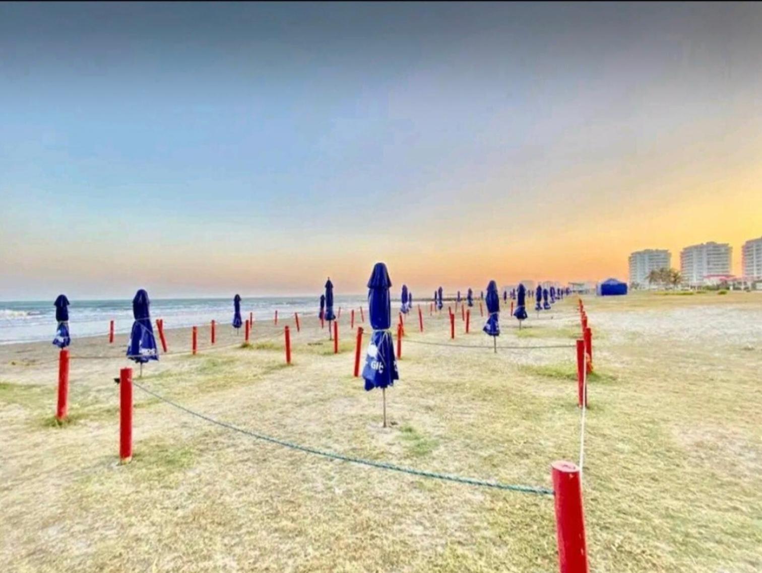 Great Sunsets & Sea Views, Near Beach&downtown Apartment