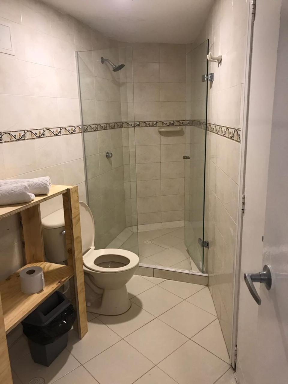 En El Laguito, Apartment