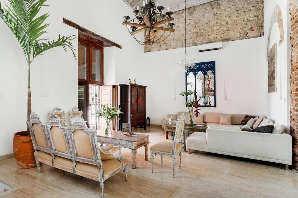 Nomada 5 Estrellas, Wifi, Piscina, Terraza, 12 Personas, Villa