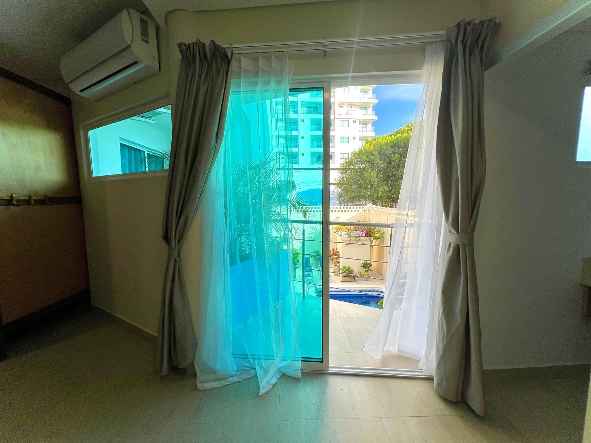 Charme 64 Boutique Hotel 4*
