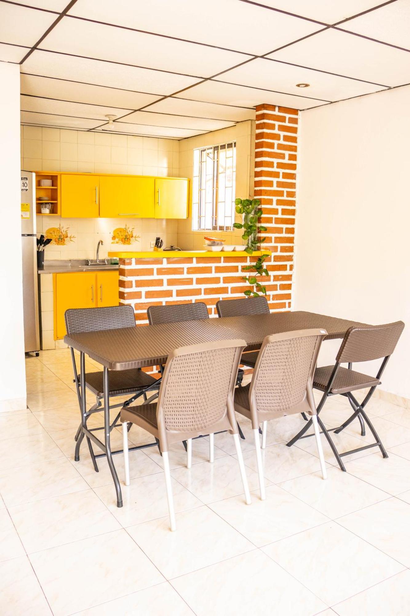 Familiar A Pocos Pasos De La Hermosa Bahia De Manga Apartamento Cartagena