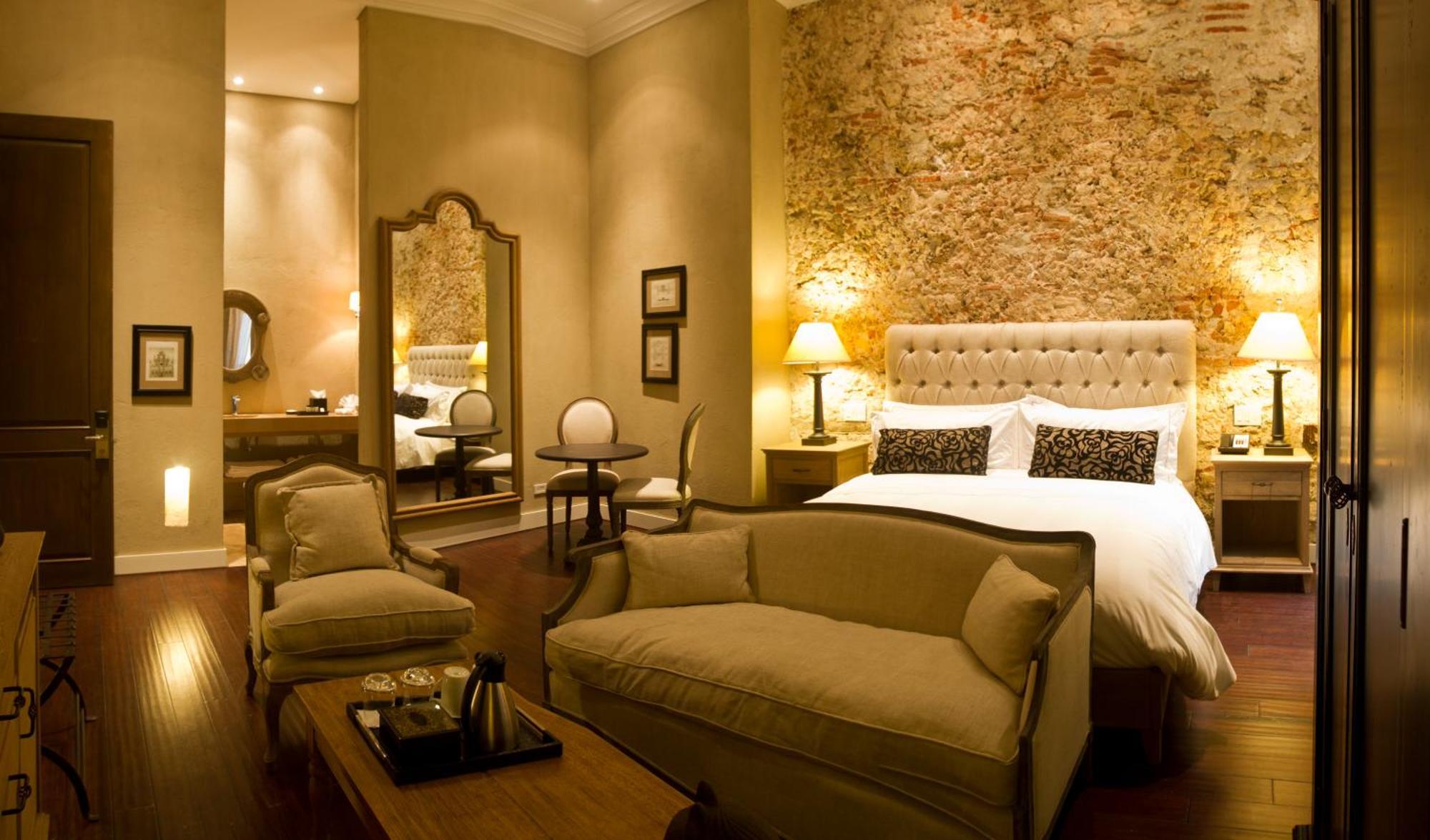Hotel Bastión Luxury 5*