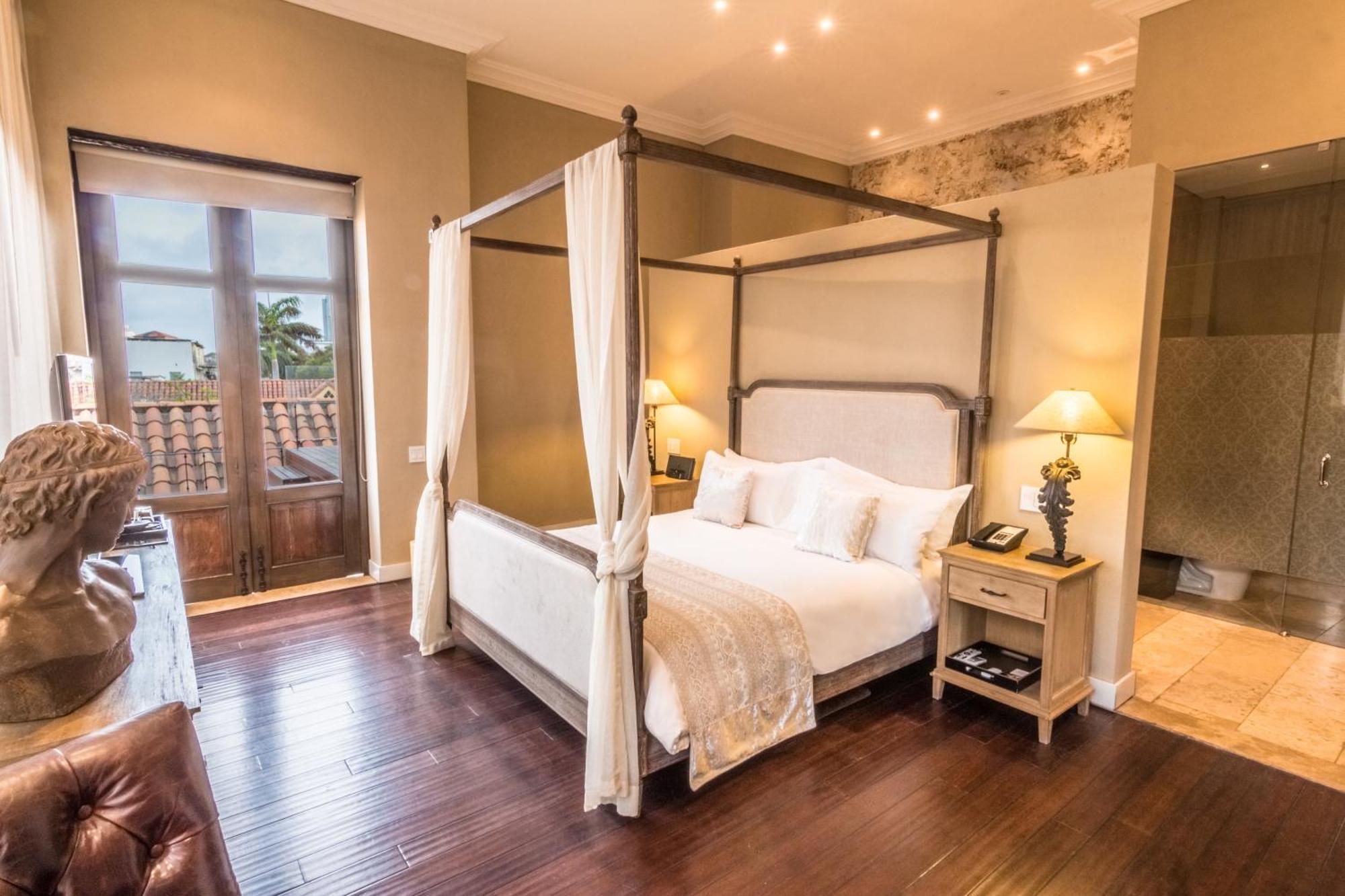Hotel Bastión Luxury 5*