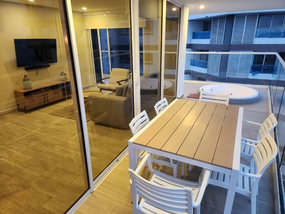 Dominique Luxury 1410 Jacuzzi Privado Cartagena