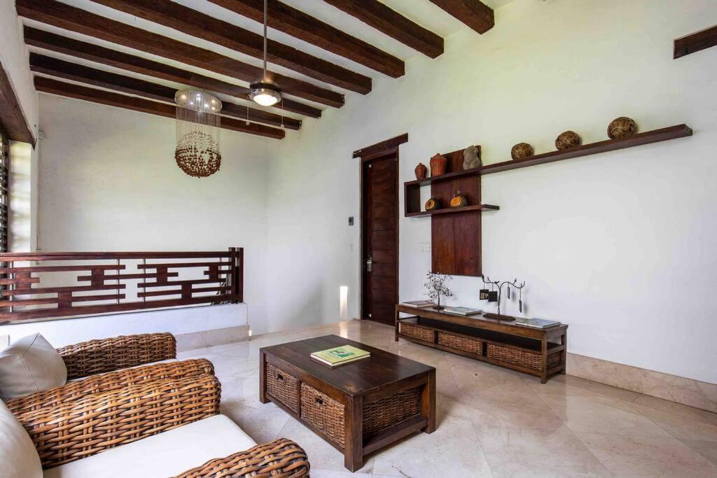 Casa Gastelbondo Adults Only
