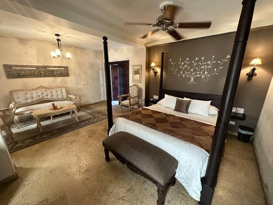 Villa Mansion Con Suites, Piscina, Jacuzzi Y Rooftop Cartagena