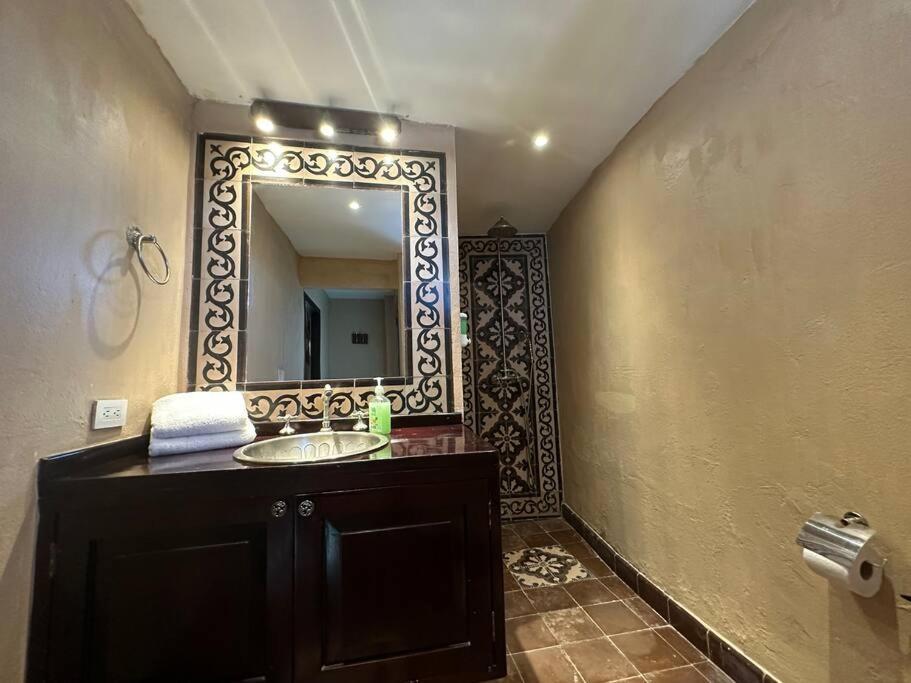 Villa Mansion Con Suites, Piscina, Jacuzzi Y Rooftop Cartagena
