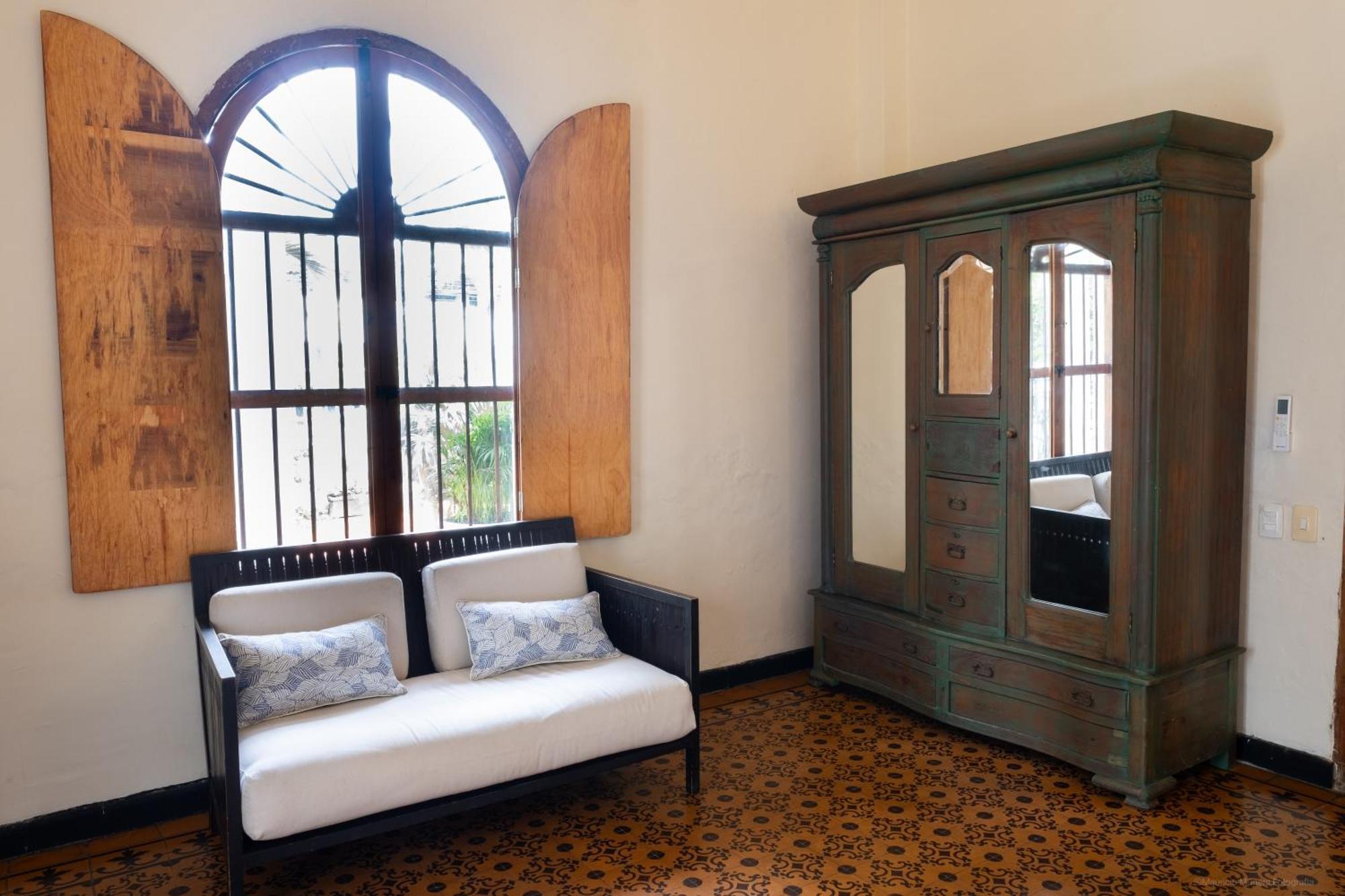 Casa Bustamante Boutique Hotel 4*