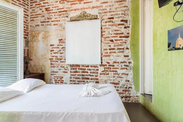 Apartment Torre Del Reloj 501 *