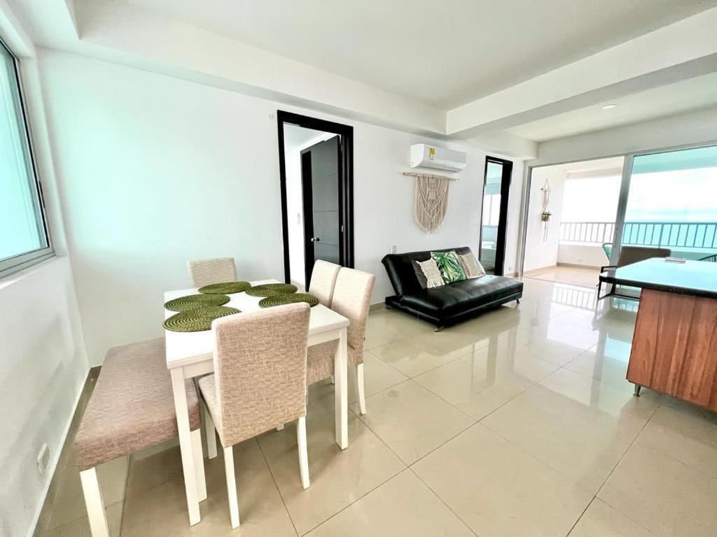 Apartment Palmetto 2704- Hermosa Vista Al Mar- Cartagena,colombia *