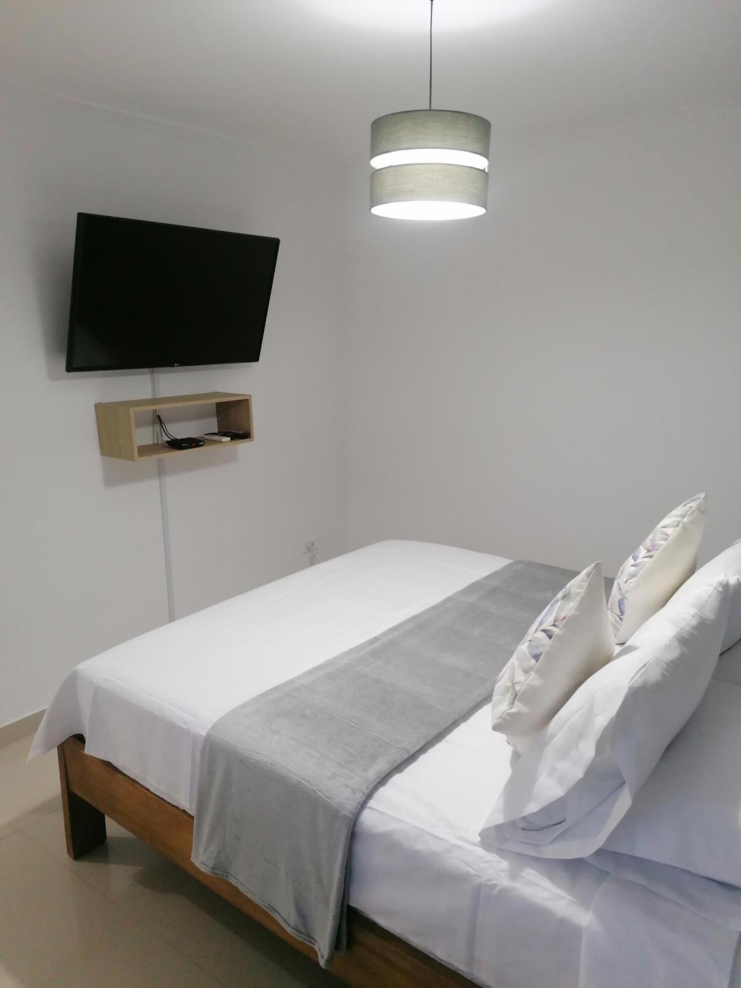 Apartment Cabrero 906 *