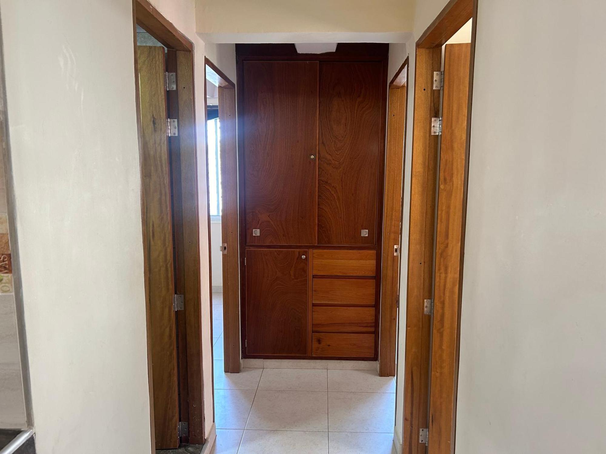 Garden Serenity Bunk With Private Bath Near Airport Homestay *