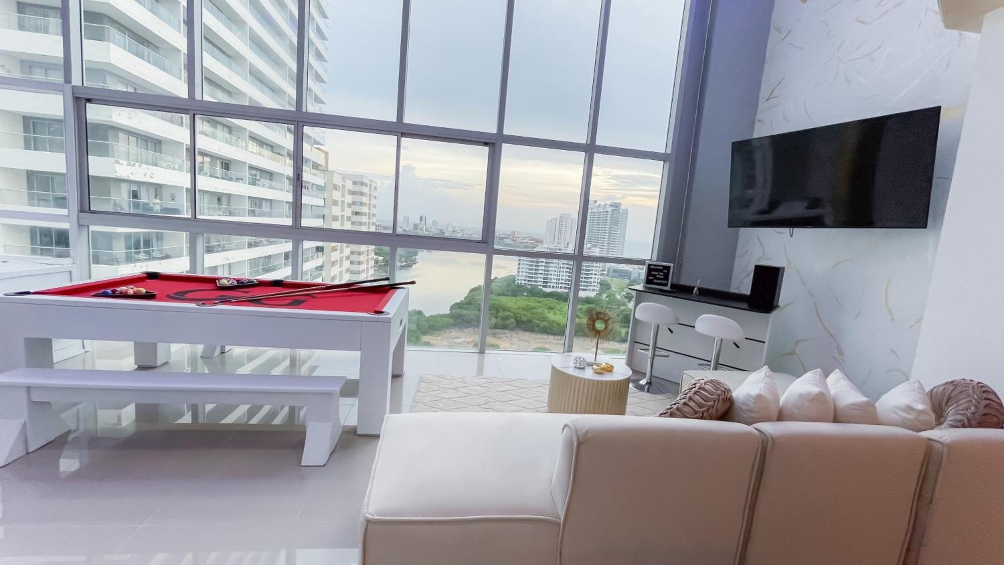Amazing Luxury Duplex In Penthouse-style With Private Jacuzzi By Evintra