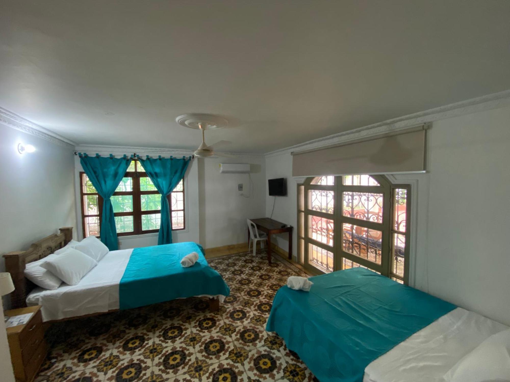 Casa Bahia Colonial - Bed & Breakfast Cartagena