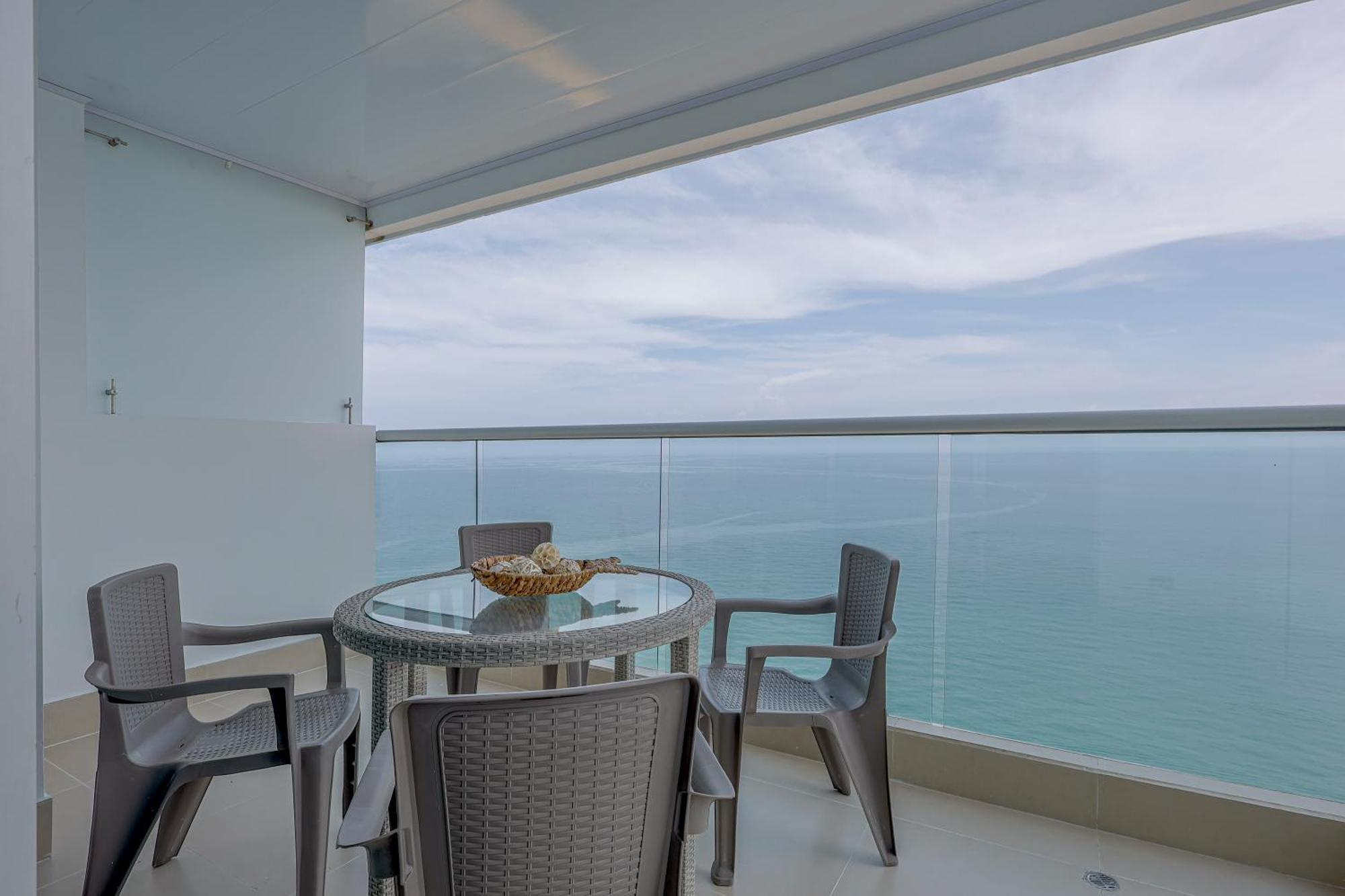 Laurdhomes Palmetto Floor 32, Sea View
