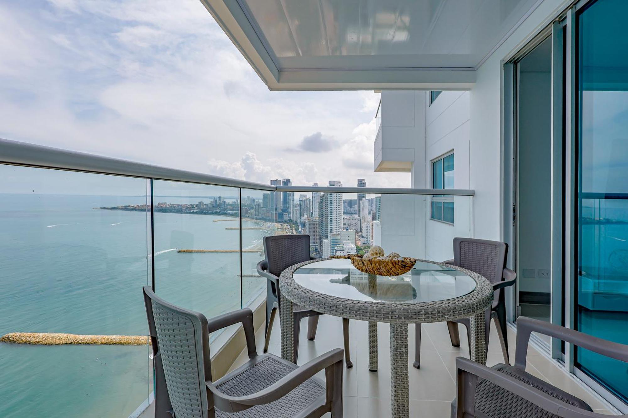 Laurdhomes Palmetto Floor 32, Sea View Cartagena