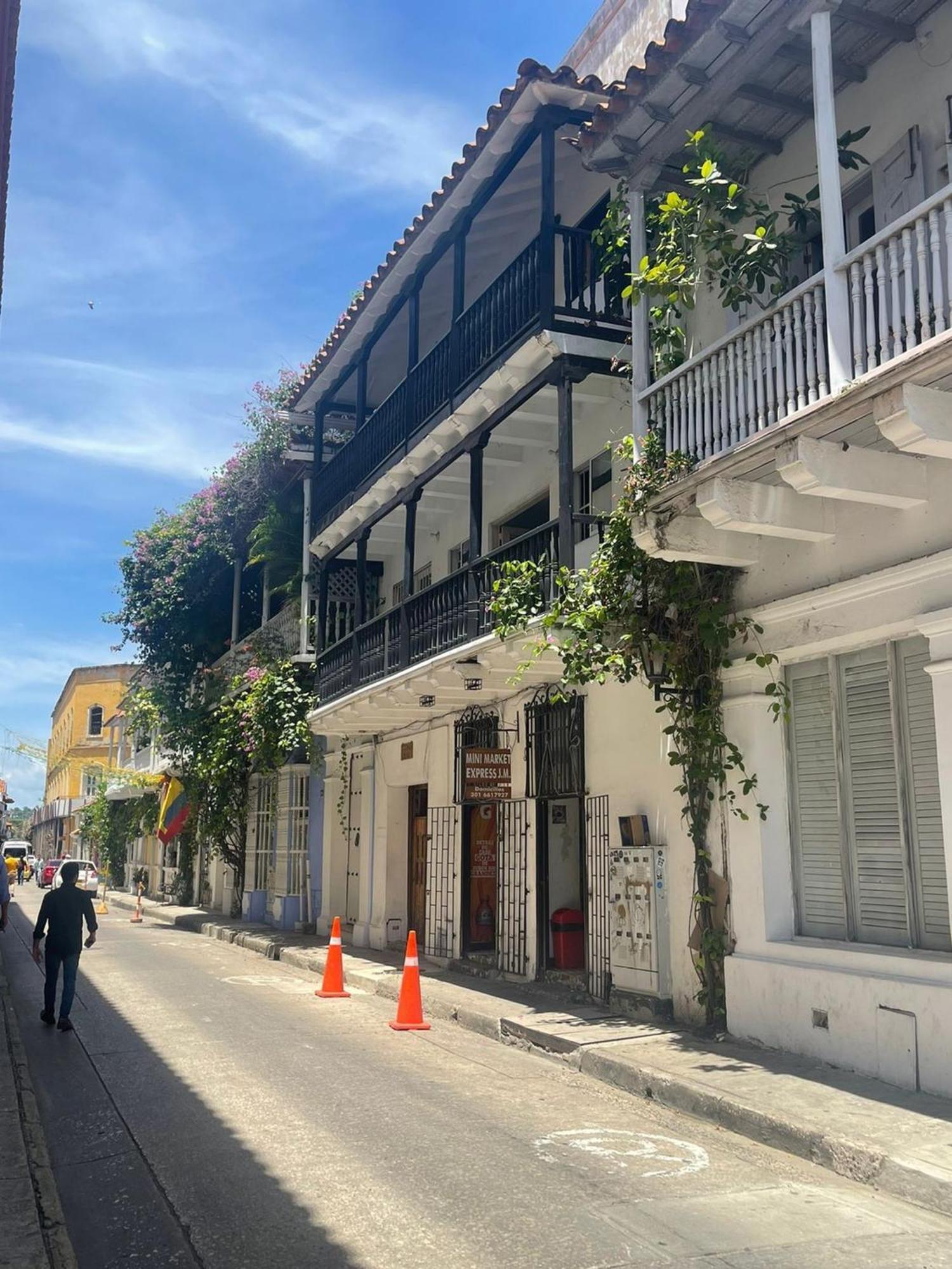 6 Confortable Y Centrico Apto Apartamento