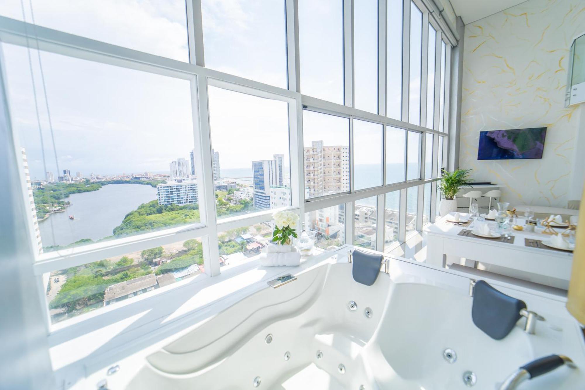 Apartment Amazing Luxury Duplex In Penthouse-style With Private Jacuzzi By Evintra