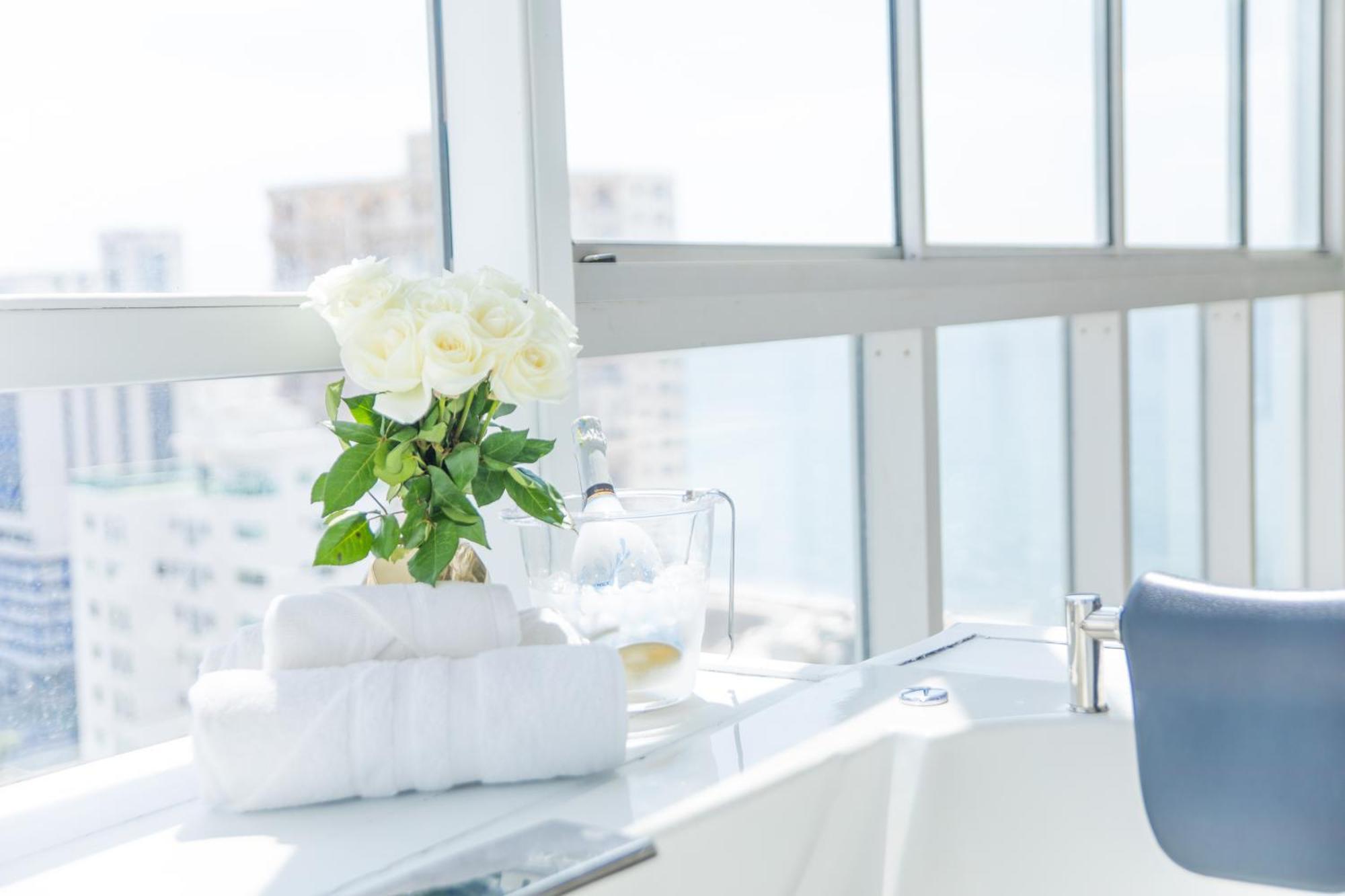 Apartment Amazing Luxury Duplex In Penthouse-style With Private Jacuzzi By Evintra