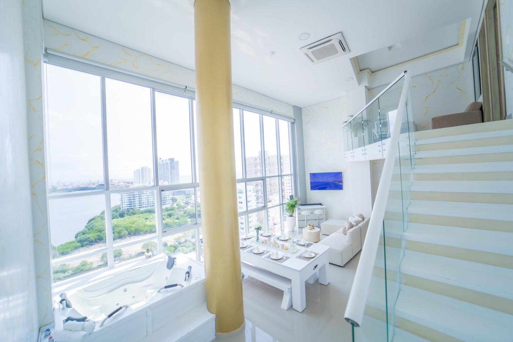 Amazing Luxury Duplex In Penthouse-style With Private Jacuzzi By Evintra
