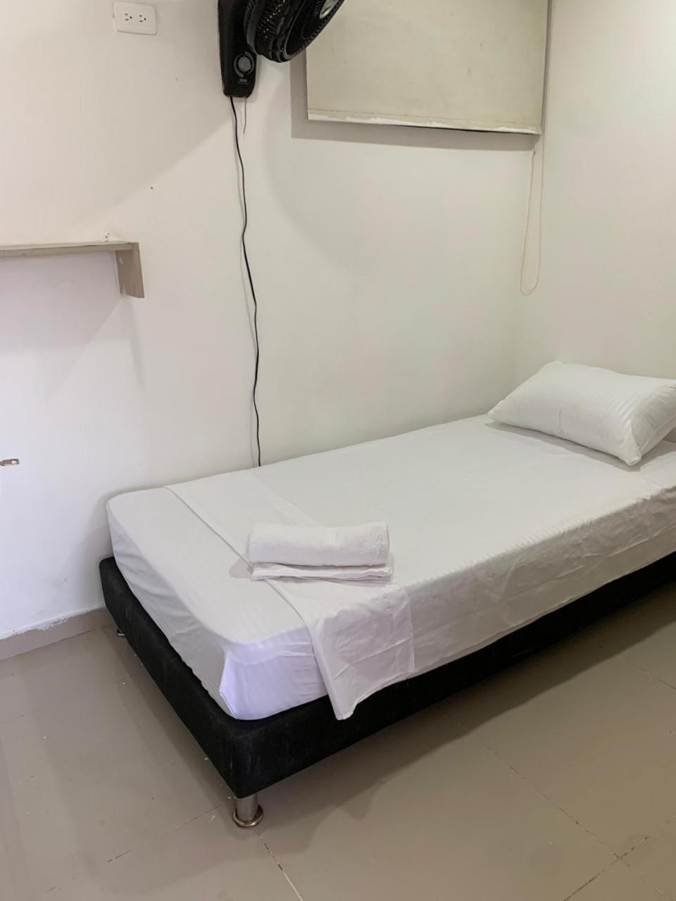 Comodo Apto 3 Hab Cerca Al Mar Apartamento