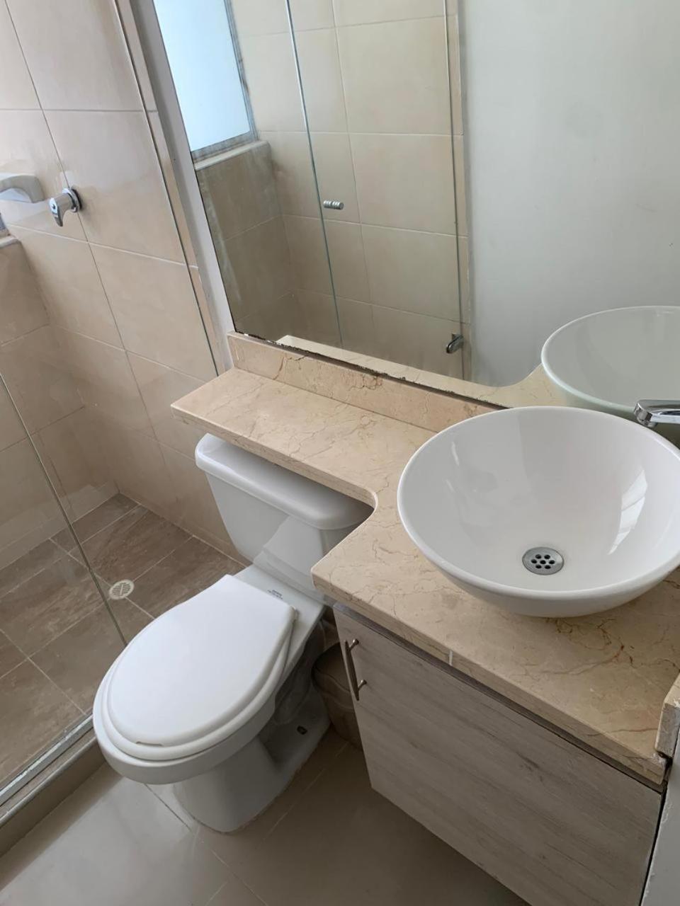 Comodo Apto 3 Hab Cerca Al Mar Apartamento *