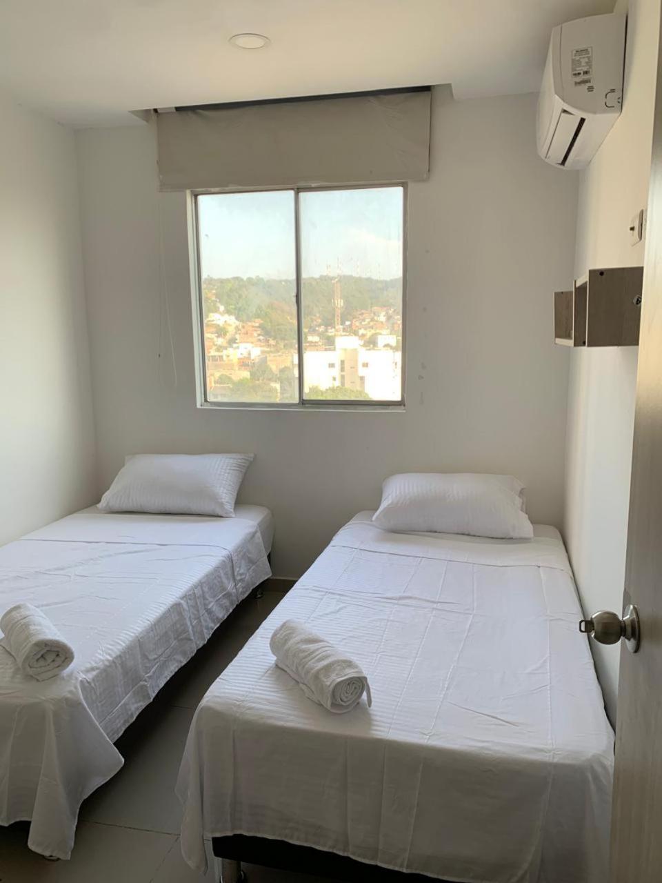 Comodo Apto 3 Hab Cerca Al Mar Apartamento