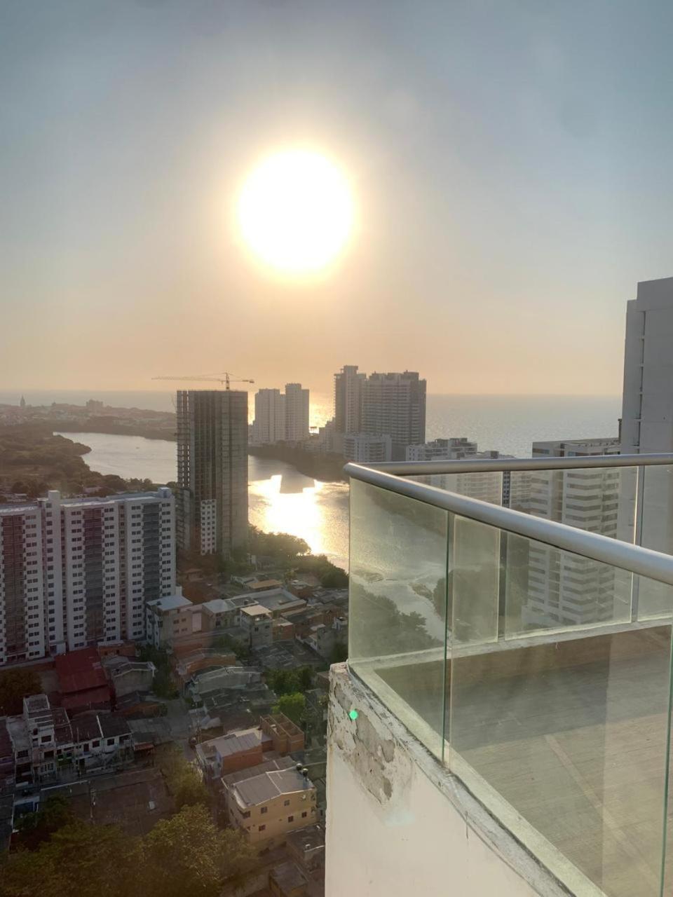 Apartment Hermoso Apto Nuevo De 3 Hab Cerca A La Playa *