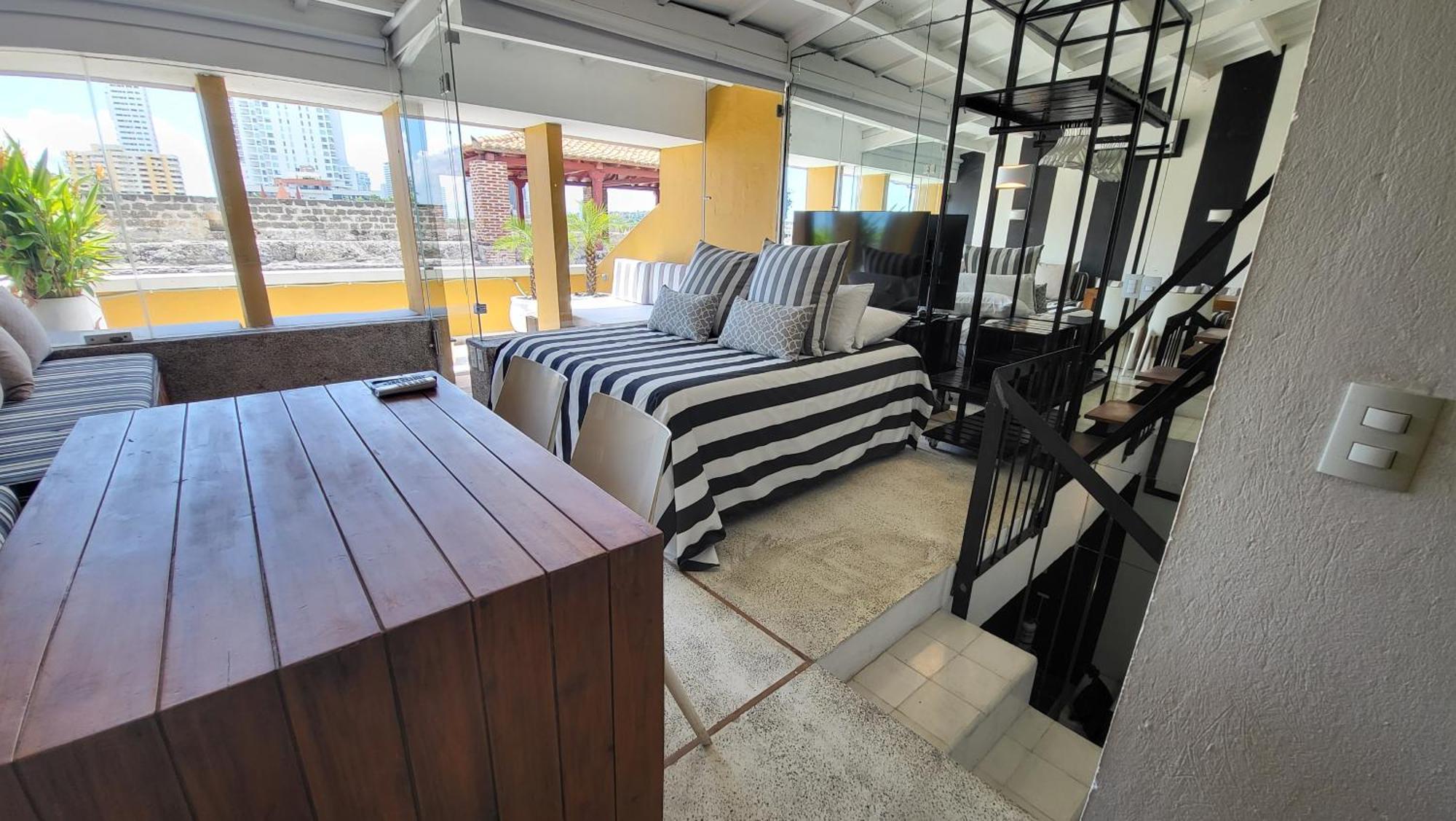 Apartamento Duplex Vista Al Mar Y Murallas Nuevo En La Ciudad Amurallada Cartagena