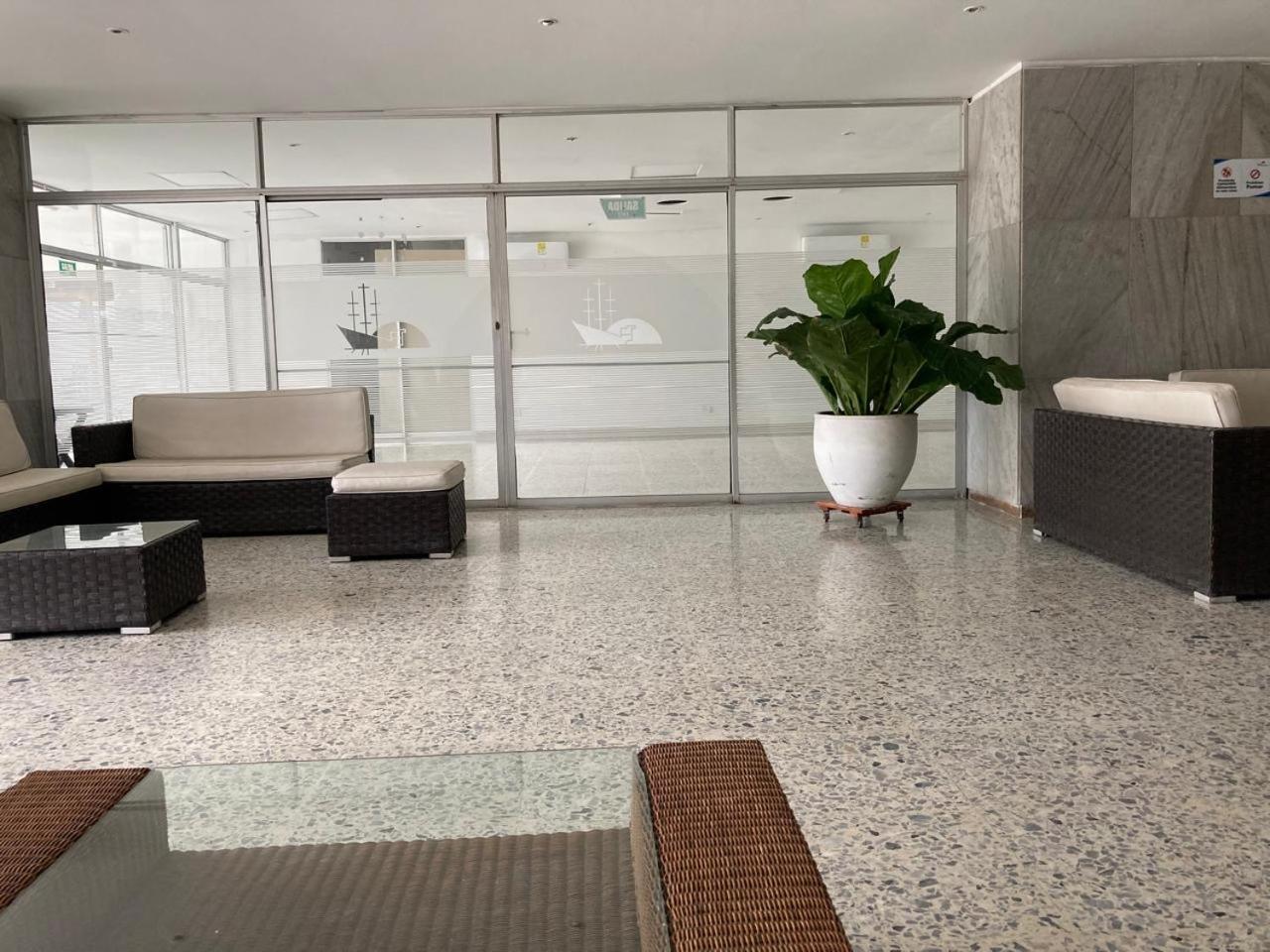 Amazing Ocean View With Pool In Laguito Apartment