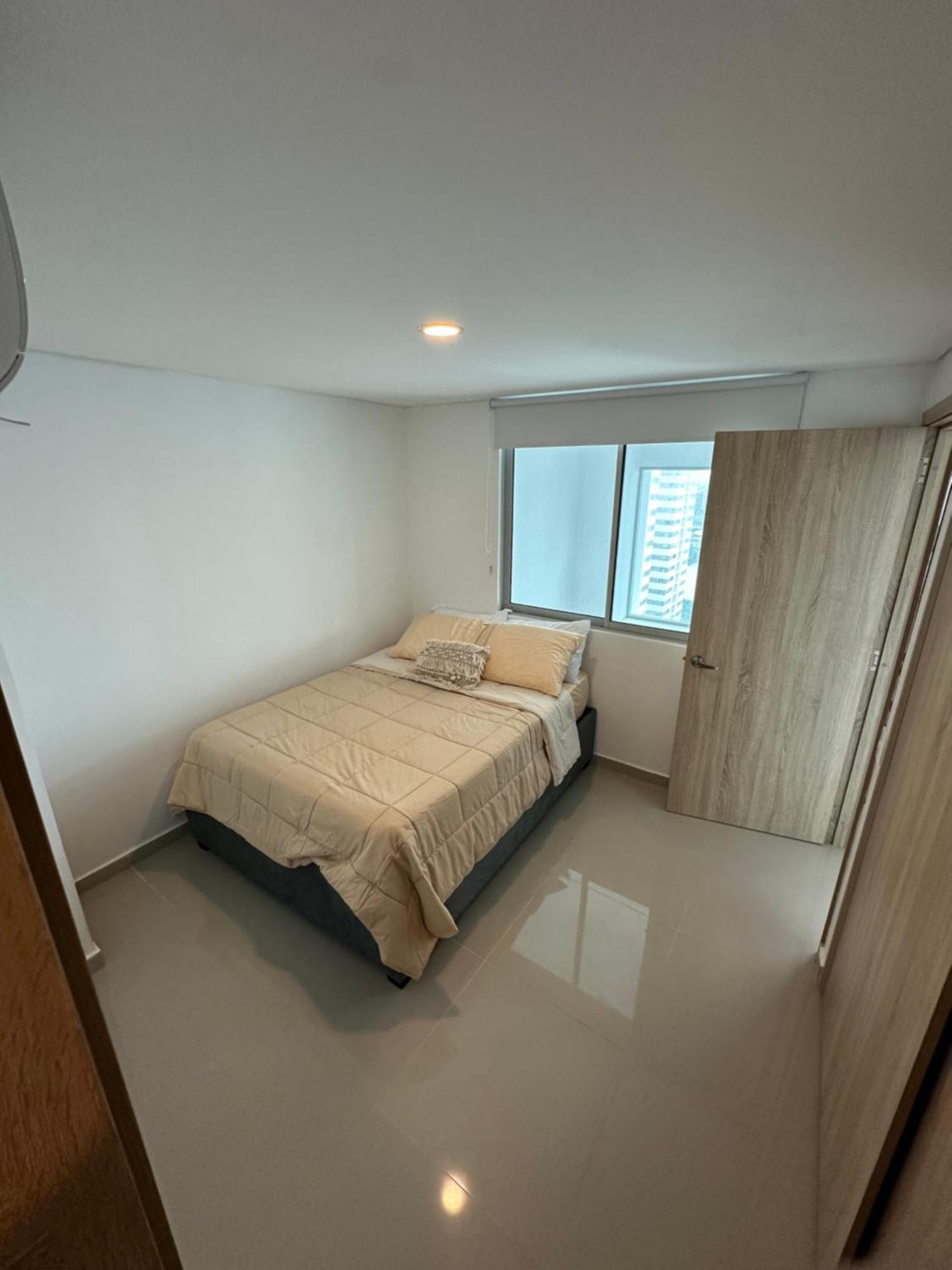 Apartment Modern 2 Story Penthouse, With Pool, &