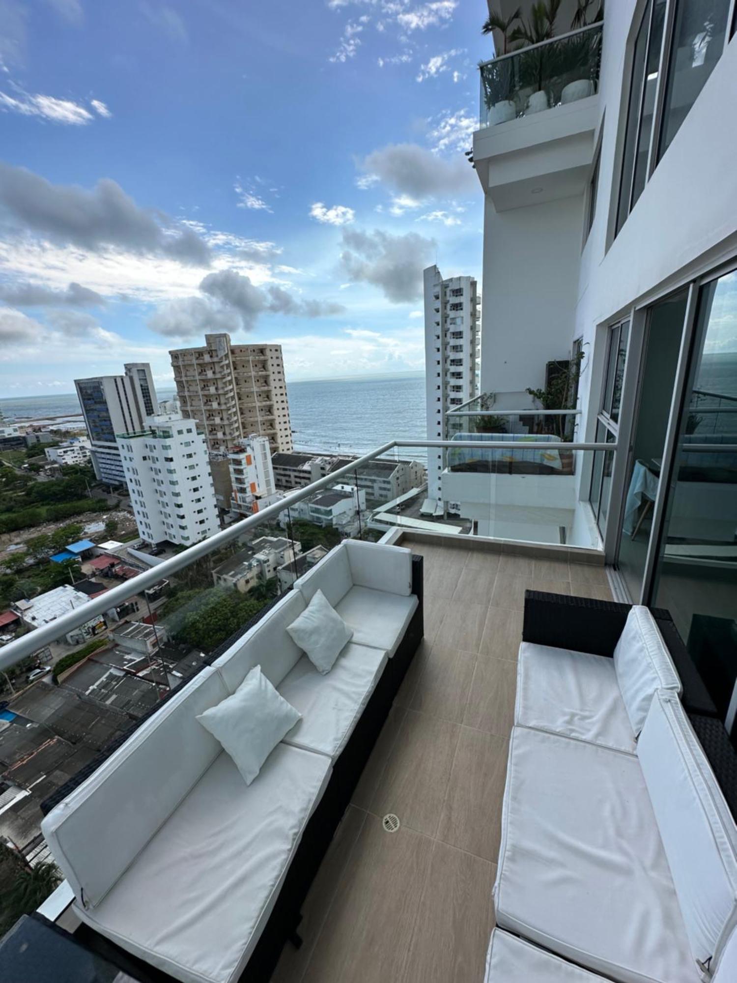 Apartment Modern 2 Story Penthouse, With Pool, &