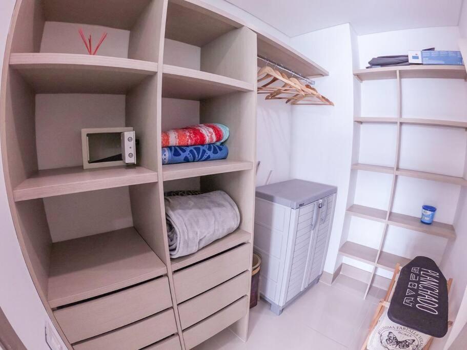 Apartment Phenomenal 2 Bedroom With Oceanview Balcony! Cartagena