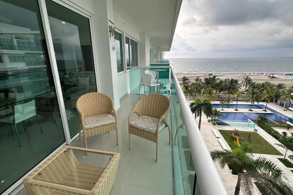 Con Linda Vista Al Mar Primera Linea Apartment *