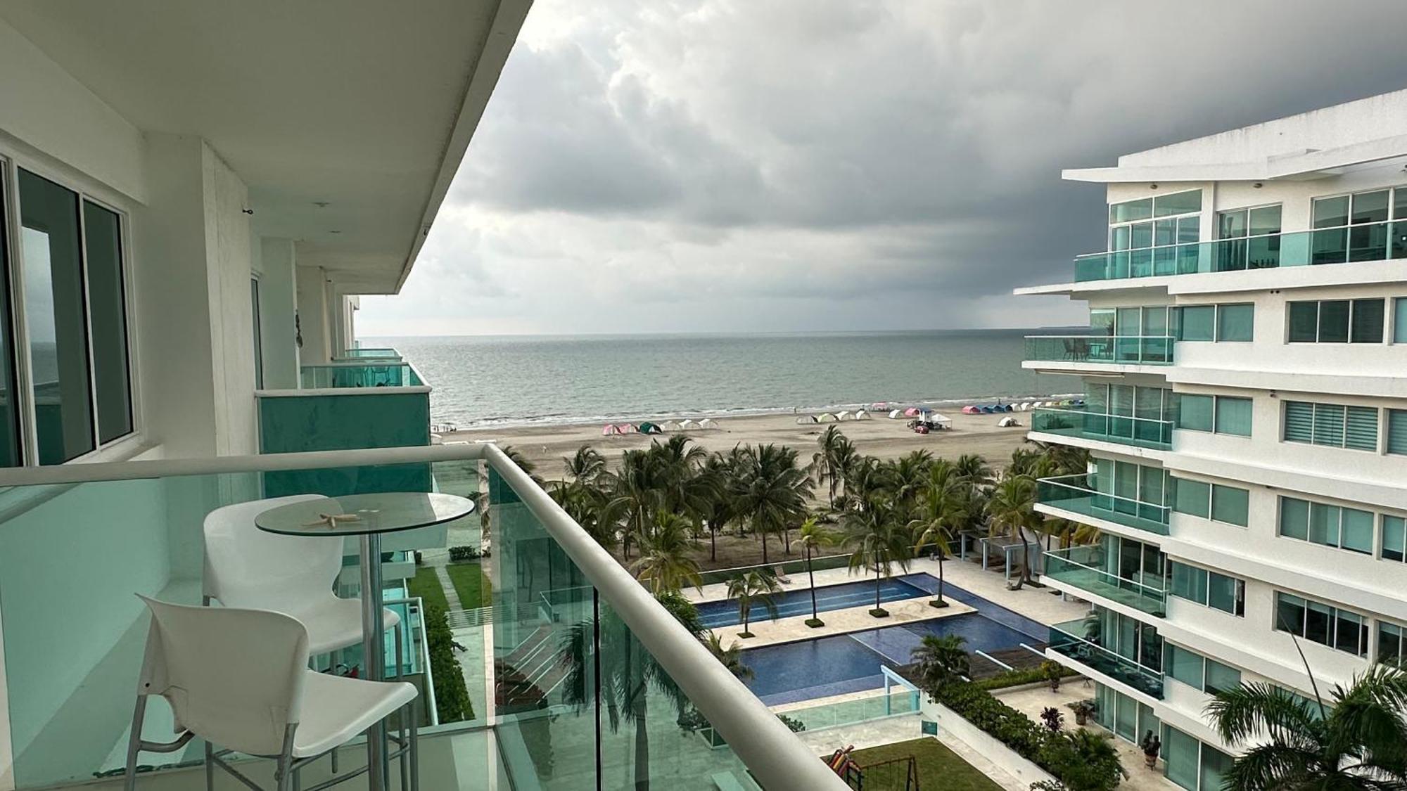 Con Linda Vista Al Mar Primera Linea Apartment *